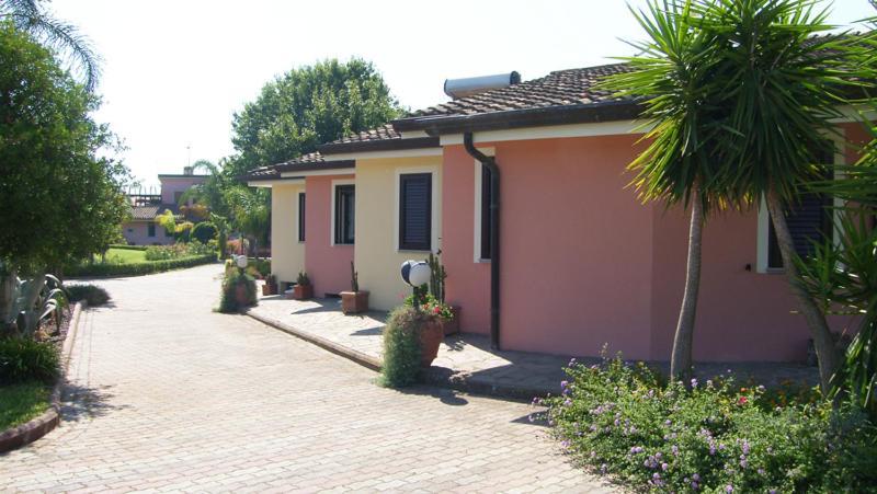 Casa Vacanze Le More Suite 1 Bari Sardo Exterior photo